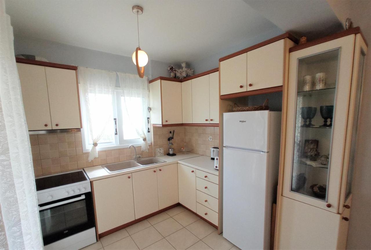 G Apartment In Ajía Effimía Kültér fotó